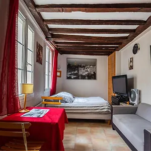 Mouffetard Apartment